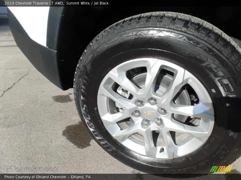 Summit White / Jet Black 2019 Chevrolet Traverse LT AWD