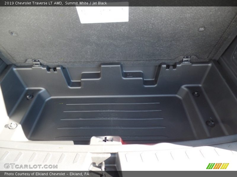 Summit White / Jet Black 2019 Chevrolet Traverse LT AWD