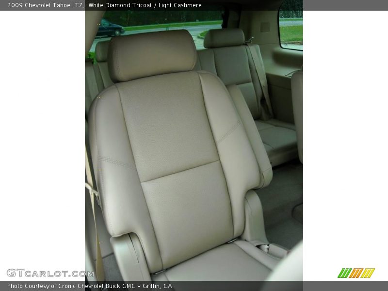 White Diamond Tricoat / Light Cashmere 2009 Chevrolet Tahoe LTZ
