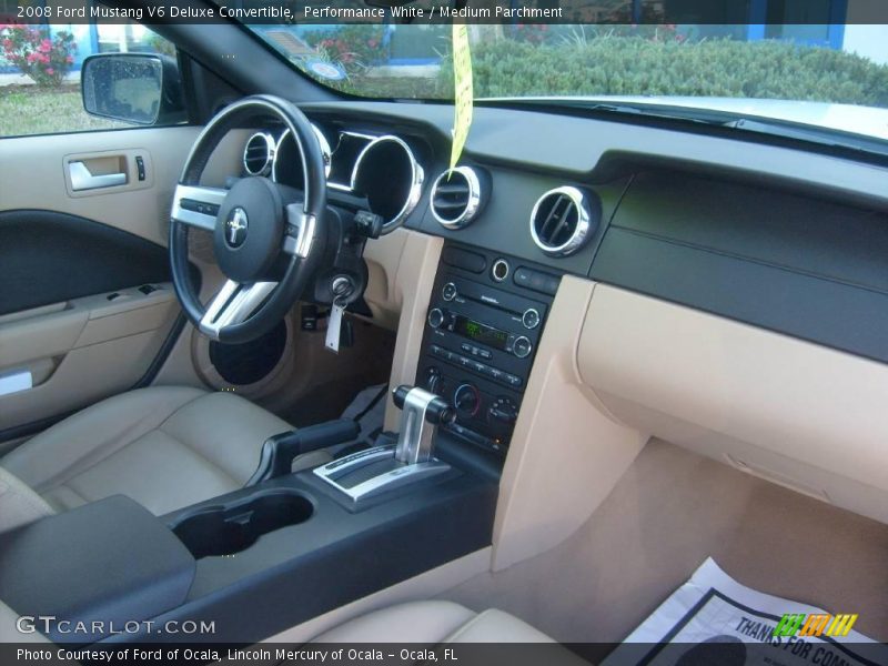 Performance White / Medium Parchment 2008 Ford Mustang V6 Deluxe Convertible