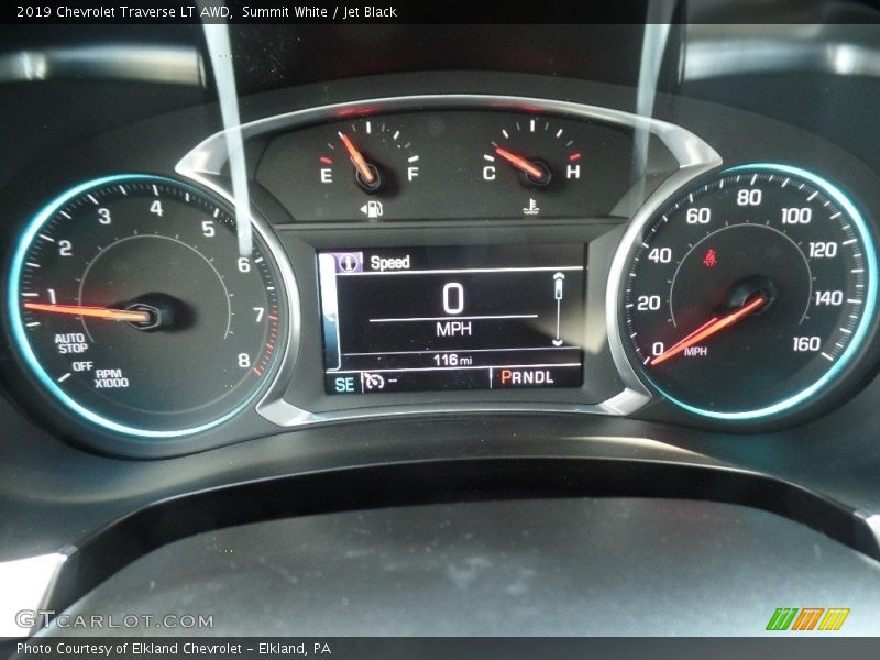 Summit White / Jet Black 2019 Chevrolet Traverse LT AWD