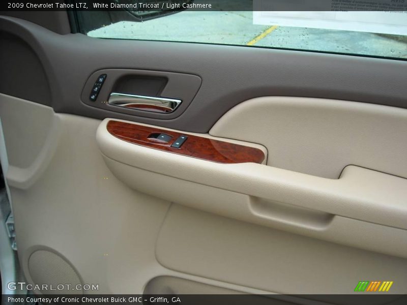 White Diamond Tricoat / Light Cashmere 2009 Chevrolet Tahoe LTZ