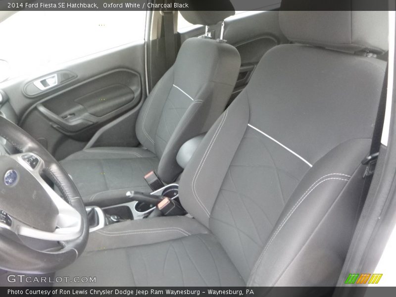 Oxford White / Charcoal Black 2014 Ford Fiesta SE Hatchback