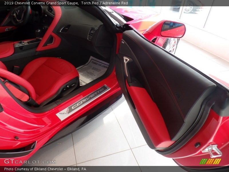 Torch Red / Adrenaline Red 2019 Chevrolet Corvette Grand Sport Coupe
