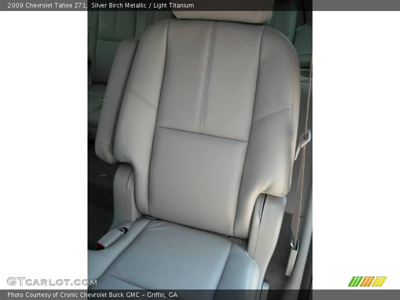 Silver Birch Metallic / Light Titanium 2009 Chevrolet Tahoe Z71