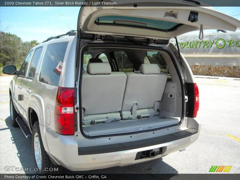 Silver Birch Metallic / Light Titanium 2009 Chevrolet Tahoe Z71
