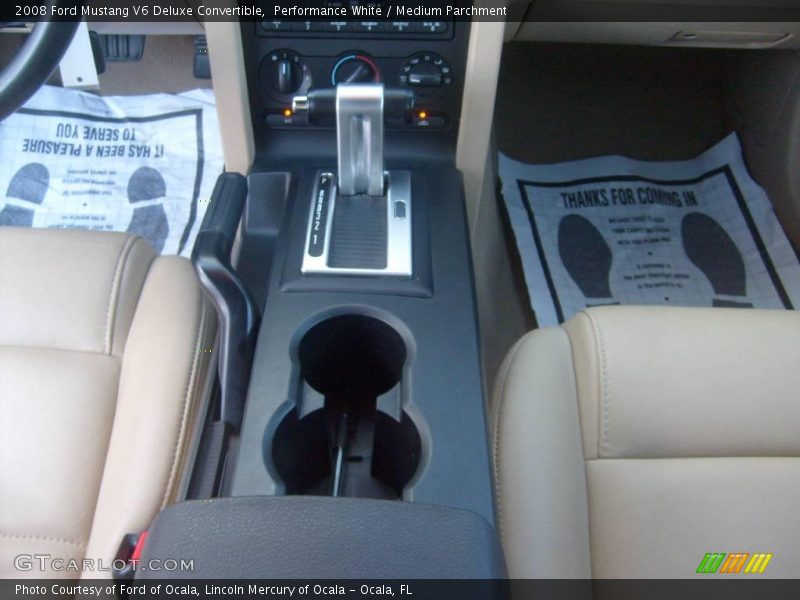 Performance White / Medium Parchment 2008 Ford Mustang V6 Deluxe Convertible
