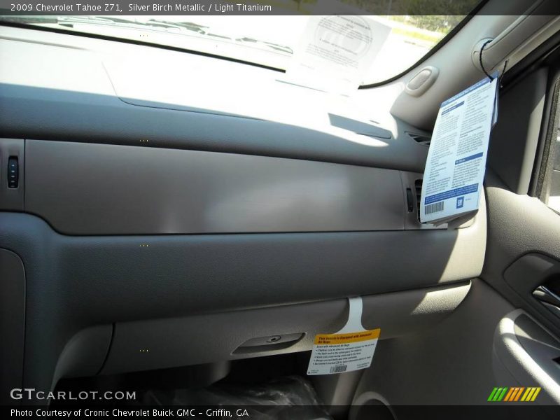 Silver Birch Metallic / Light Titanium 2009 Chevrolet Tahoe Z71