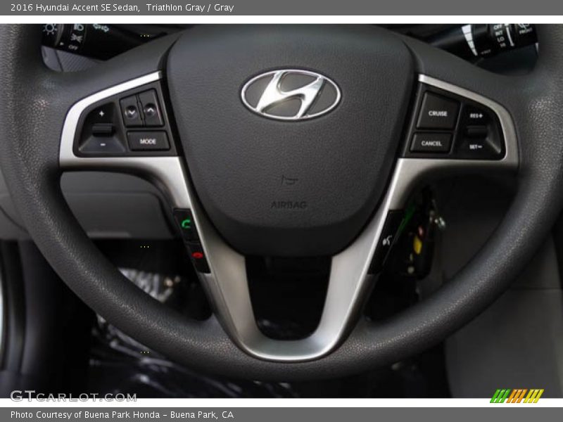 Triathlon Gray / Gray 2016 Hyundai Accent SE Sedan