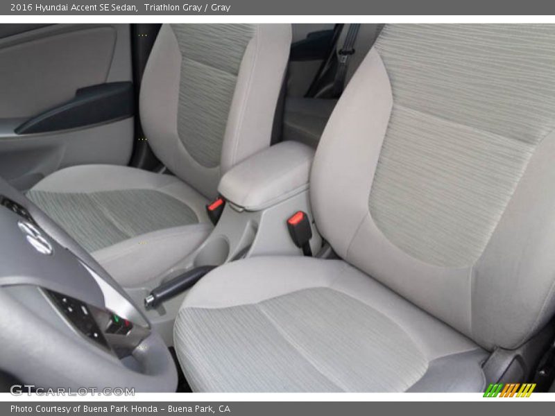 Triathlon Gray / Gray 2016 Hyundai Accent SE Sedan