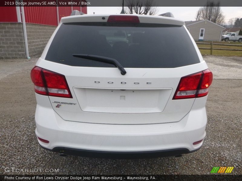 Vice White / Black 2019 Dodge Journey SE AWD
