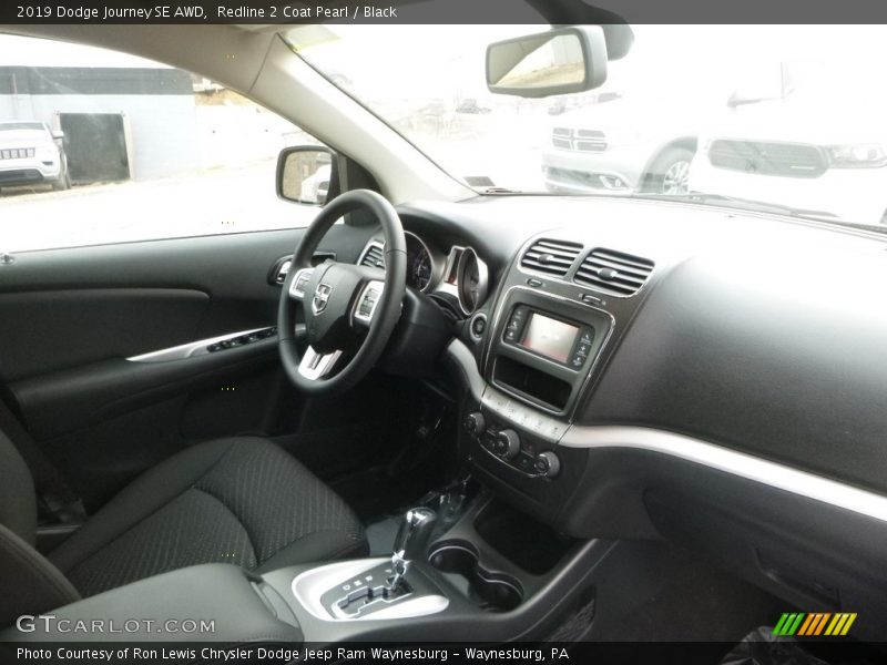 Redline 2 Coat Pearl / Black 2019 Dodge Journey SE AWD