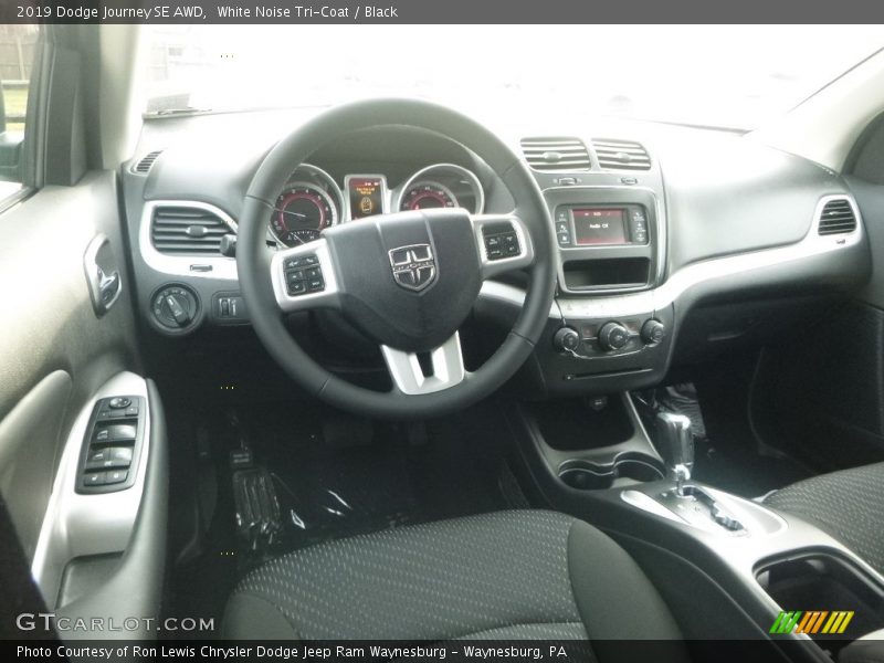 White Noise Tri-Coat / Black 2019 Dodge Journey SE AWD