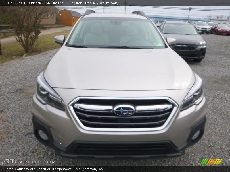 Tungsten Metallic / Warm Ivory 2019 Subaru Outback 3.6R Limited