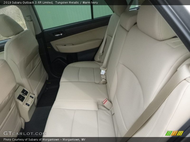 Tungsten Metallic / Warm Ivory 2019 Subaru Outback 3.6R Limited