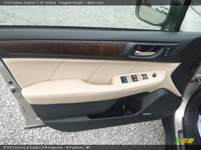 Tungsten Metallic / Warm Ivory 2019 Subaru Outback 3.6R Limited