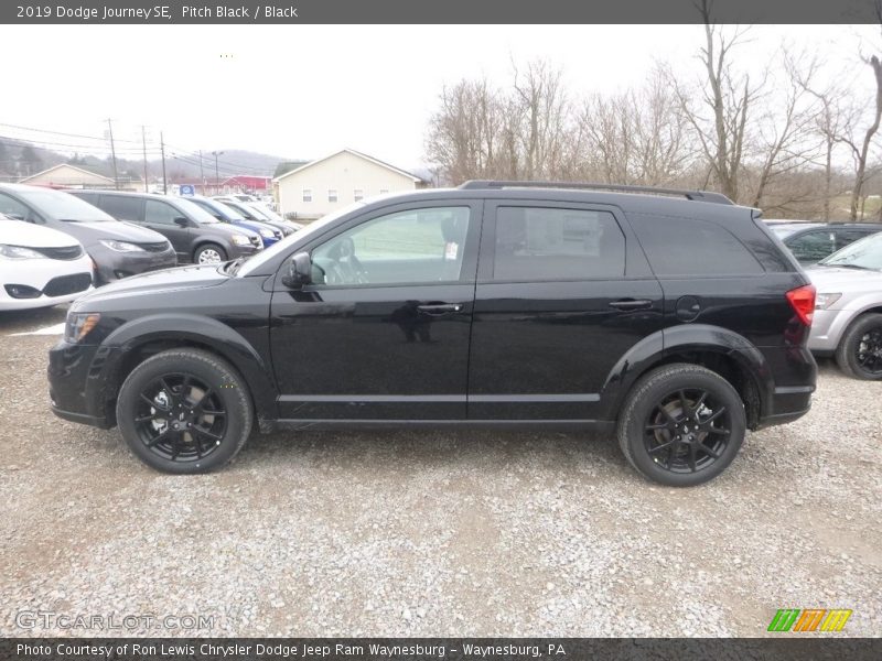 Pitch Black / Black 2019 Dodge Journey SE