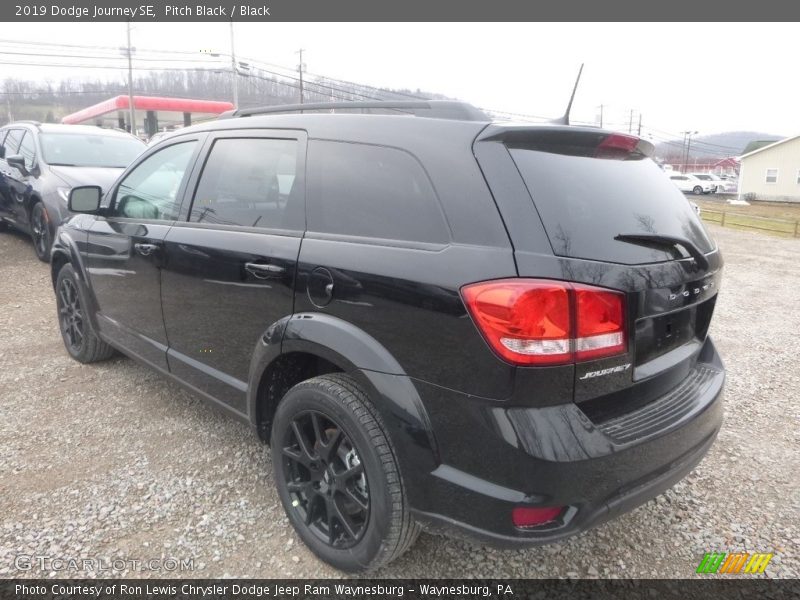 Pitch Black / Black 2019 Dodge Journey SE