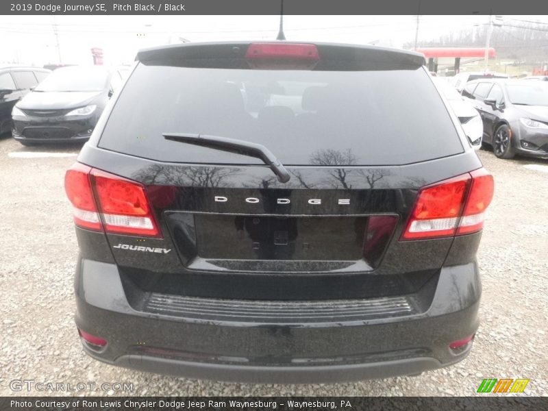 Pitch Black / Black 2019 Dodge Journey SE