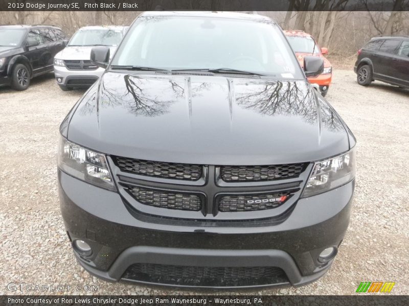 Pitch Black / Black 2019 Dodge Journey SE