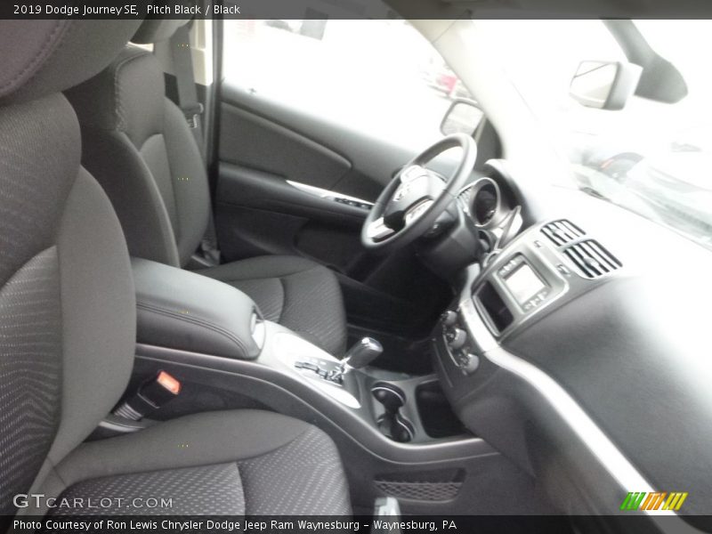 Pitch Black / Black 2019 Dodge Journey SE