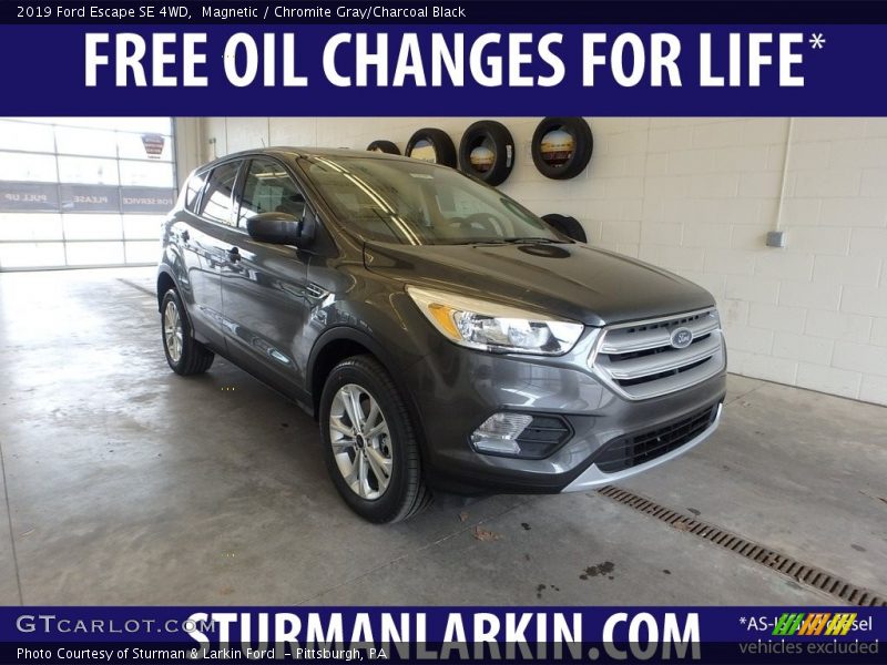 Magnetic / Chromite Gray/Charcoal Black 2019 Ford Escape SE 4WD