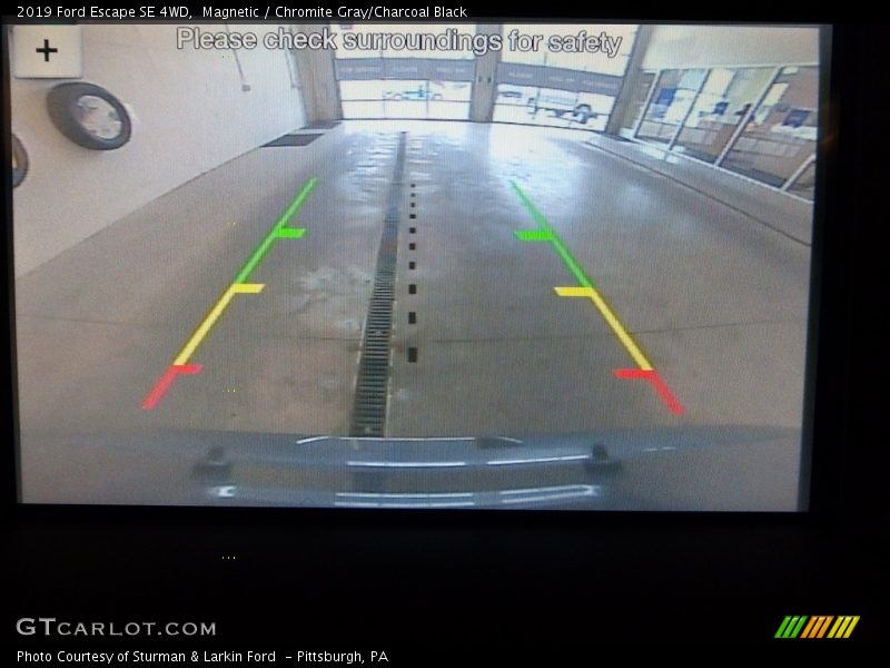 Magnetic / Chromite Gray/Charcoal Black 2019 Ford Escape SE 4WD