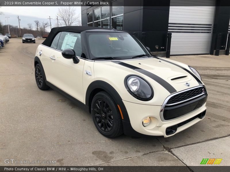 Front 3/4 View of 2019 Convertible Cooper S