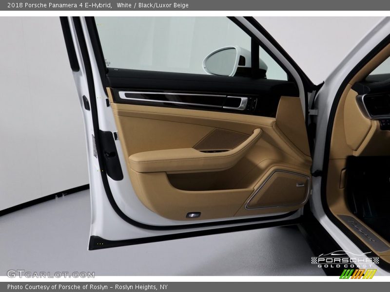 White / Black/Luxor Beige 2018 Porsche Panamera 4 E-Hybrid