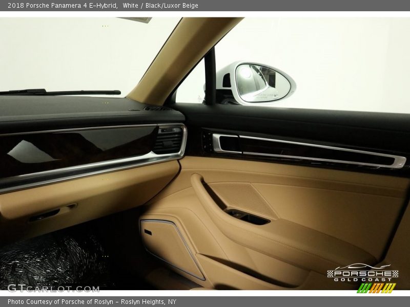 White / Black/Luxor Beige 2018 Porsche Panamera 4 E-Hybrid