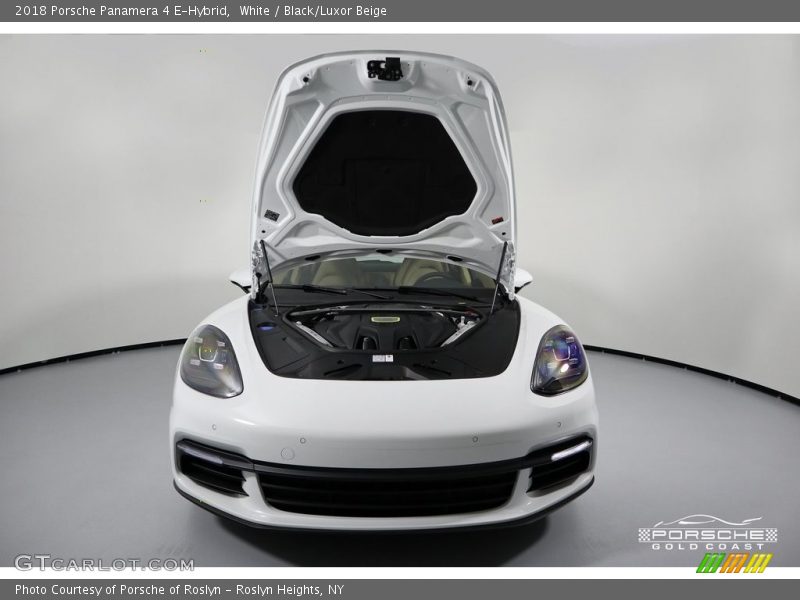 White / Black/Luxor Beige 2018 Porsche Panamera 4 E-Hybrid