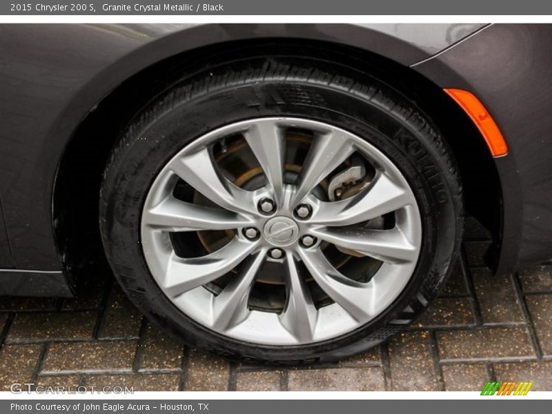 Granite Crystal Metallic / Black 2015 Chrysler 200 S
