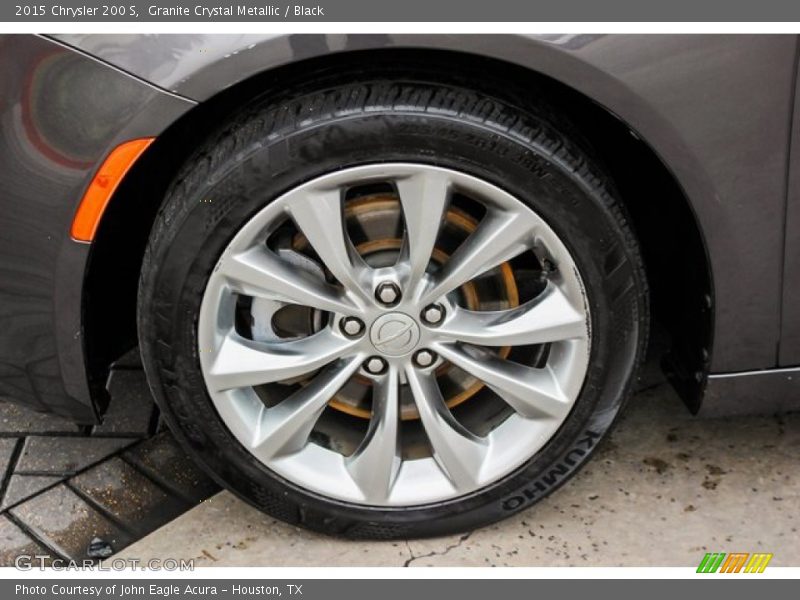 Granite Crystal Metallic / Black 2015 Chrysler 200 S
