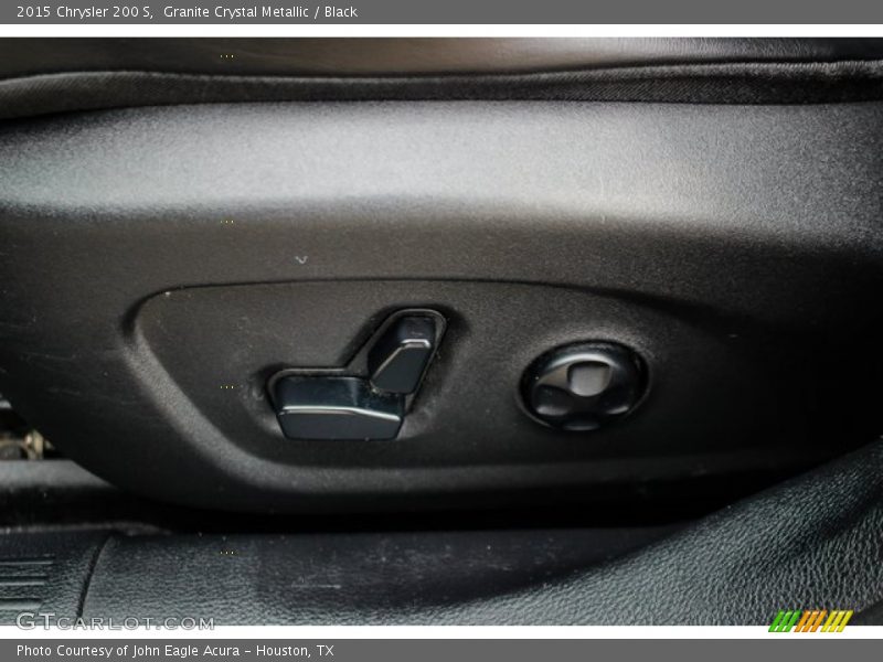 Granite Crystal Metallic / Black 2015 Chrysler 200 S