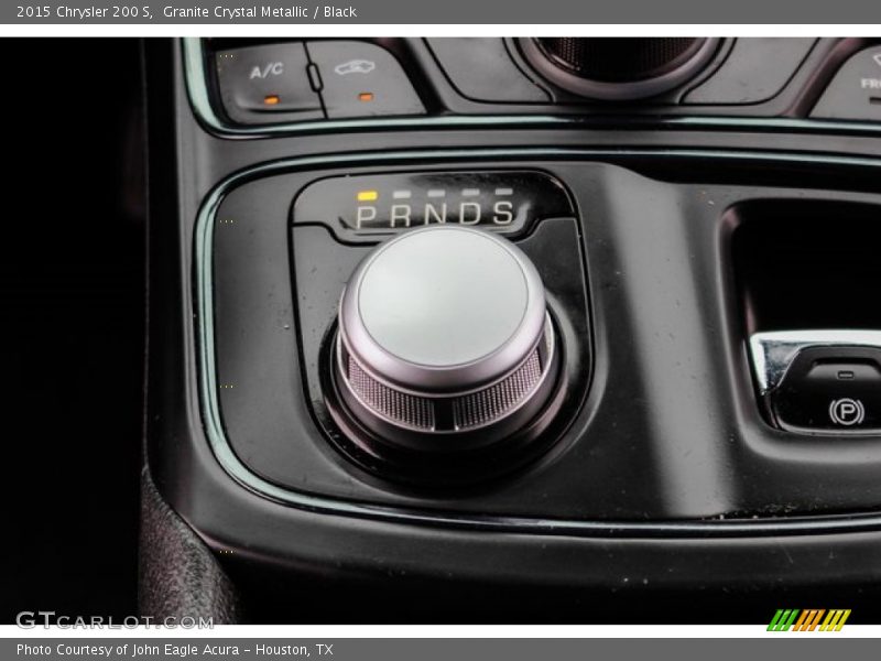 Granite Crystal Metallic / Black 2015 Chrysler 200 S