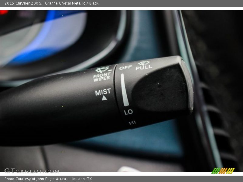 Granite Crystal Metallic / Black 2015 Chrysler 200 S