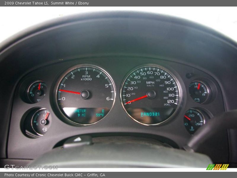 Summit White / Ebony 2009 Chevrolet Tahoe LS