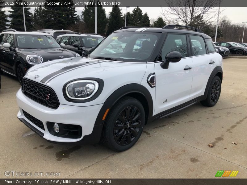 Light White / Carbon Black 2019 Mini Countryman Cooper S All4