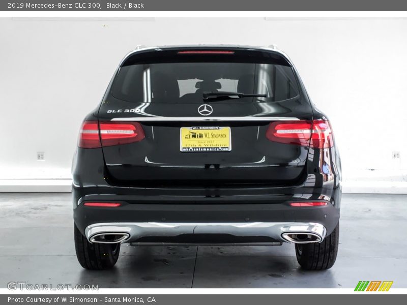 Black / Black 2019 Mercedes-Benz GLC 300