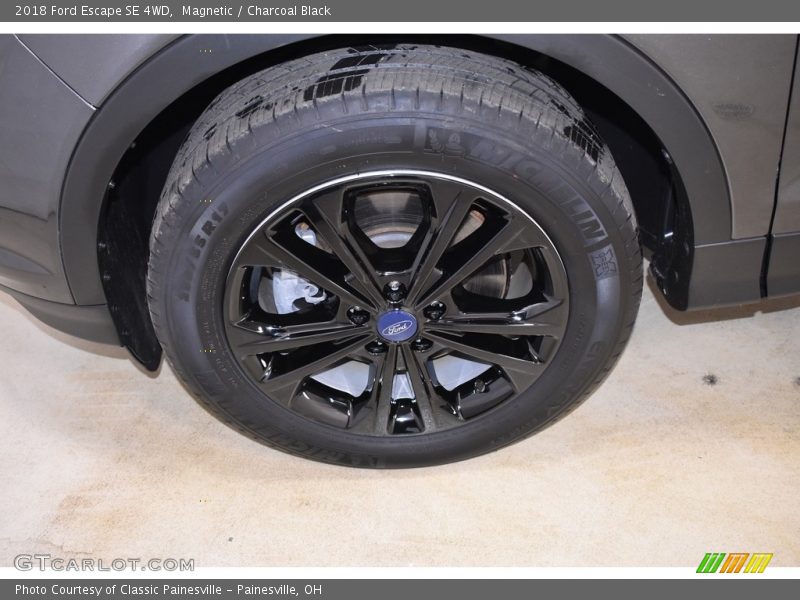 Magnetic / Charcoal Black 2018 Ford Escape SE 4WD