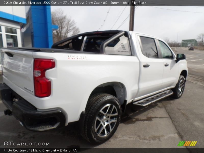 Summit White / Jet Black 2019 Chevrolet Silverado 1500 Custom Z71 Trail Boss Crew Cab 4WD