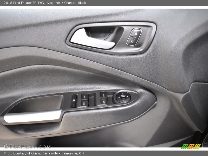 Magnetic / Charcoal Black 2018 Ford Escape SE 4WD