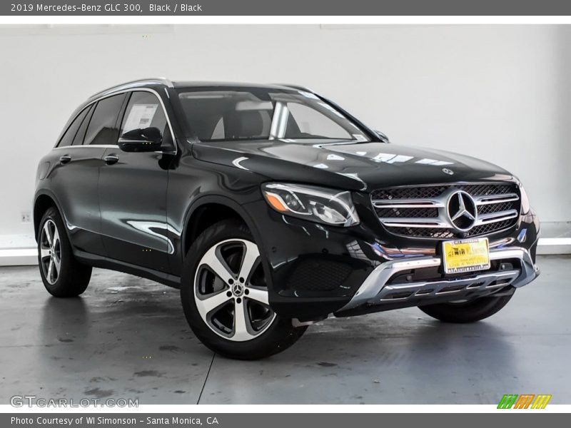 Black / Black 2019 Mercedes-Benz GLC 300