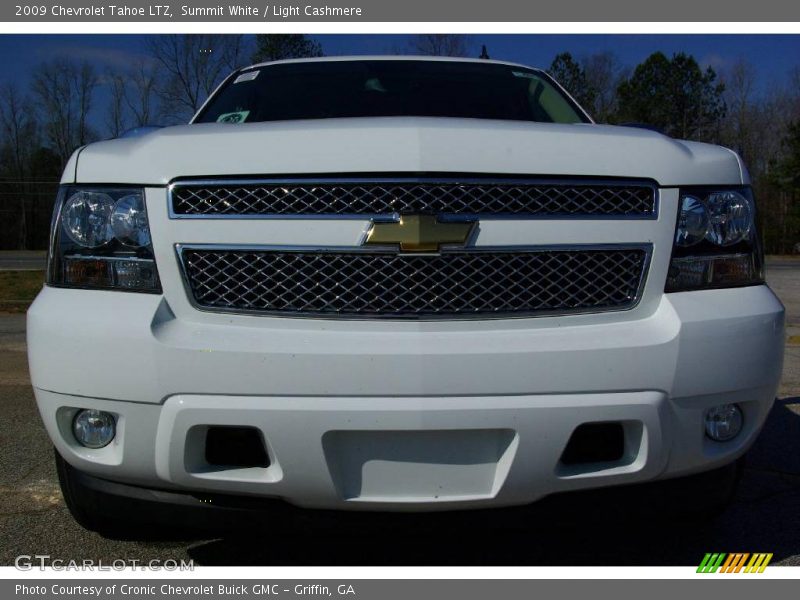 Summit White / Light Cashmere 2009 Chevrolet Tahoe LTZ