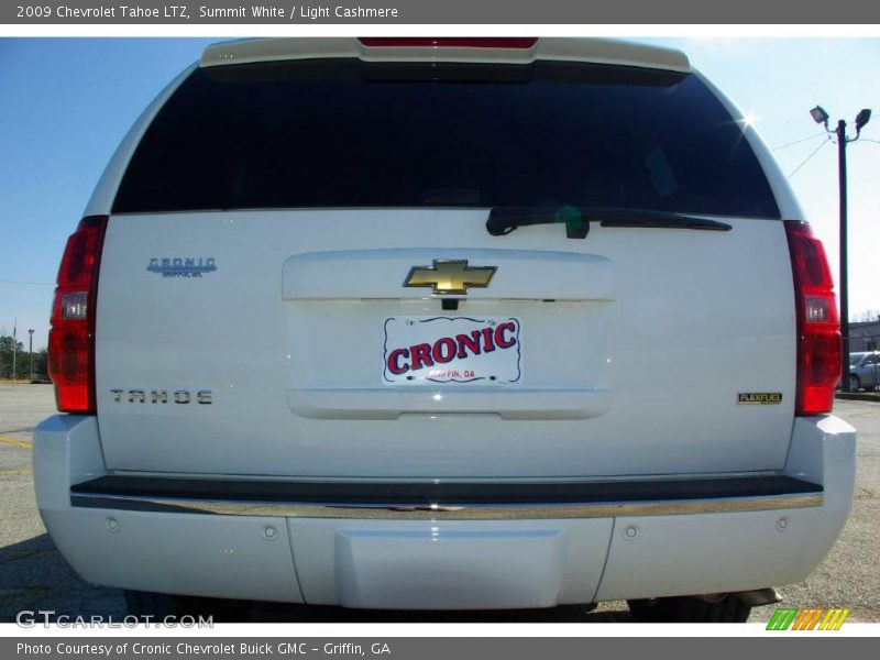 Summit White / Light Cashmere 2009 Chevrolet Tahoe LTZ