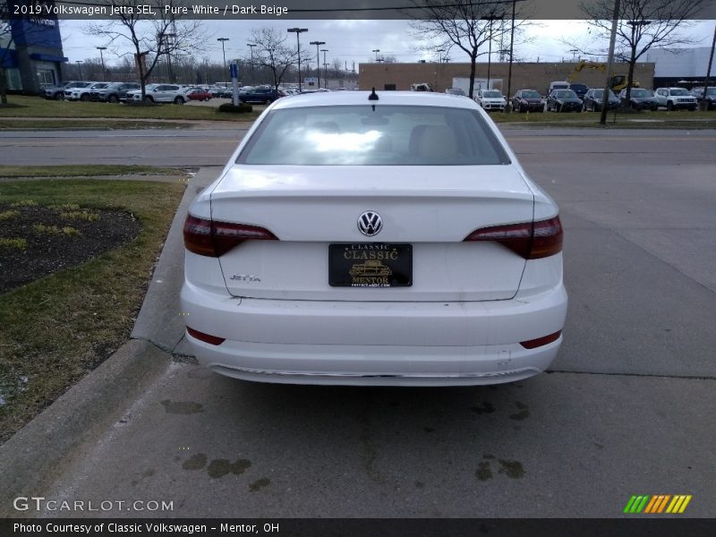 Pure White / Dark Beige 2019 Volkswagen Jetta SEL