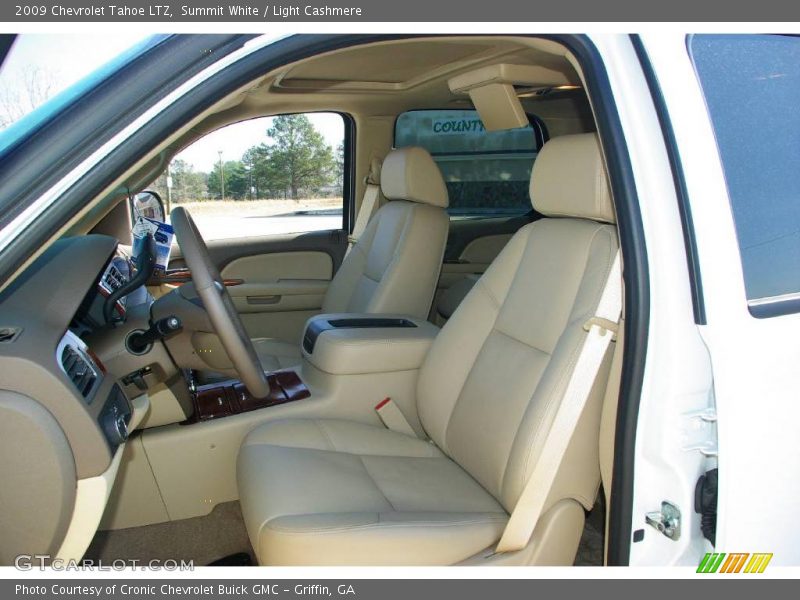 Summit White / Light Cashmere 2009 Chevrolet Tahoe LTZ