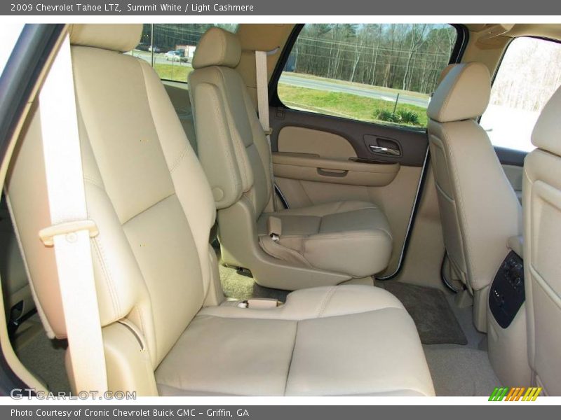 Summit White / Light Cashmere 2009 Chevrolet Tahoe LTZ