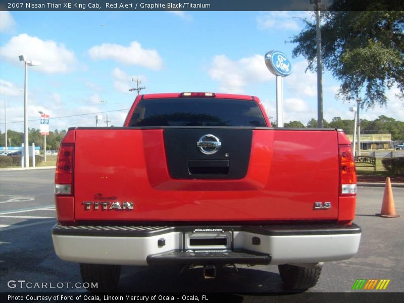 Red Alert / Graphite Black/Titanium 2007 Nissan Titan XE King Cab