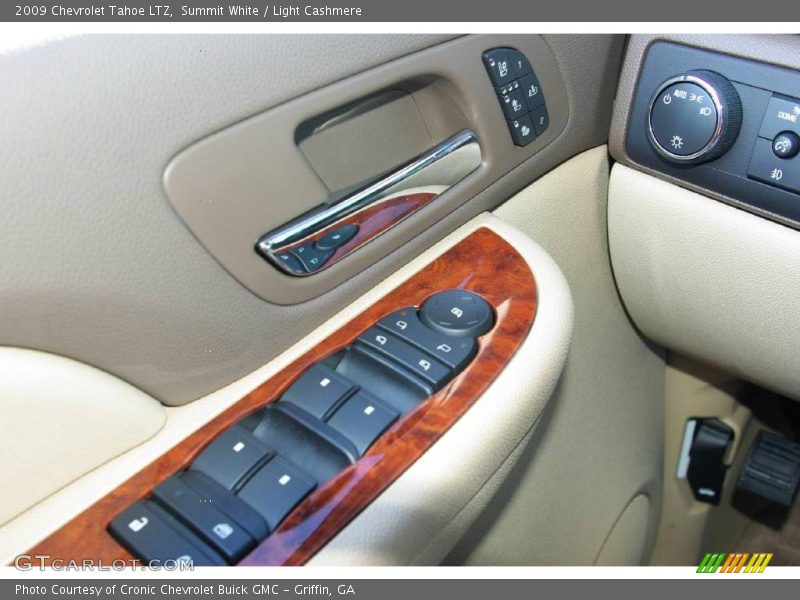 Summit White / Light Cashmere 2009 Chevrolet Tahoe LTZ